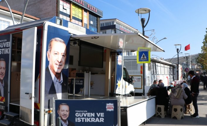 AK Parti mobil üye kayıt aracı Havza'da çalışma yaptı