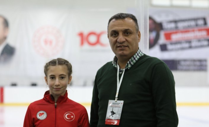 Artistik Buz Pateni Türkiye Şampiyonası başladı