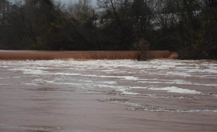 Bartın Irmağı'ndaki köpürmeyle ilgili inceleme başlatıldı
