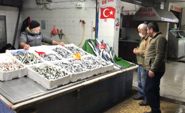 Batı Karadenizli balıkçılar çinekop ve mezgitten umutlu