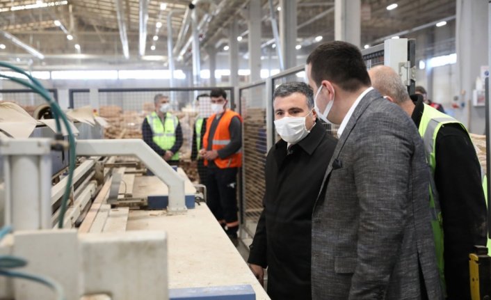 Düzce Valisi Atay'dan fabrika ziyareti
