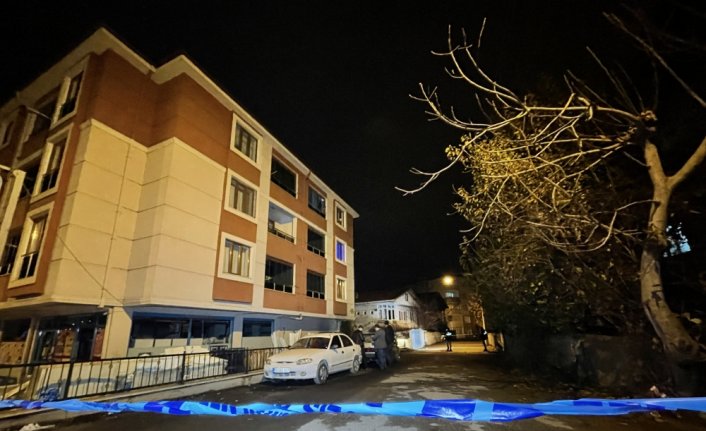 Karabük'te bıçaklı kavgada bir kişi yaralandı