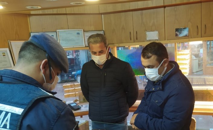 Kastamonu'da çaldığı altınları kuyumcuya satmaya çalışan kişi yakalandı