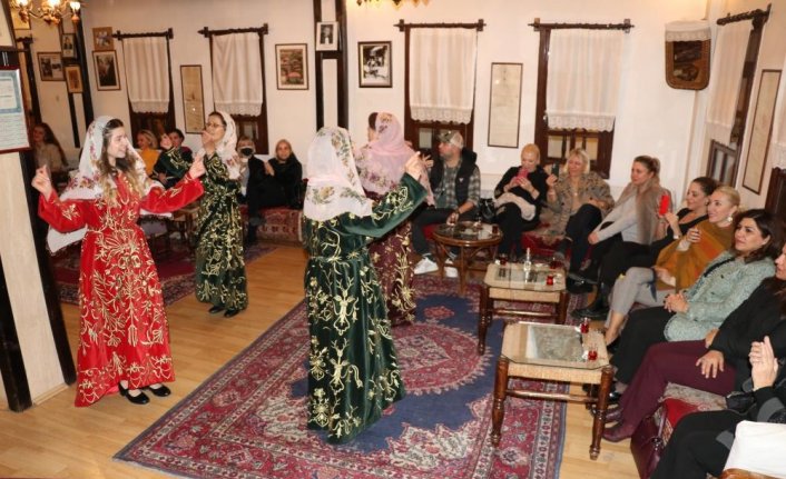 Kültür ve Turizm Bakanı Ersoy'un eşi Pervin Ersoy ile sanatçılar Safranbolu'da