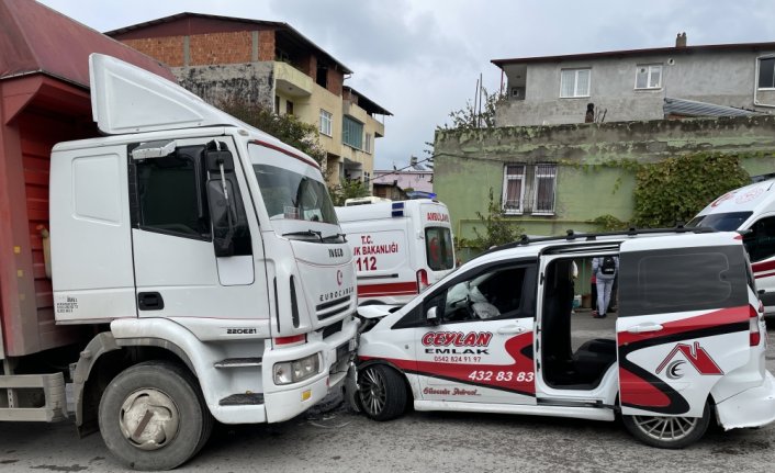 Samsun'daki trafik kazasında 6 kişi yaralandı