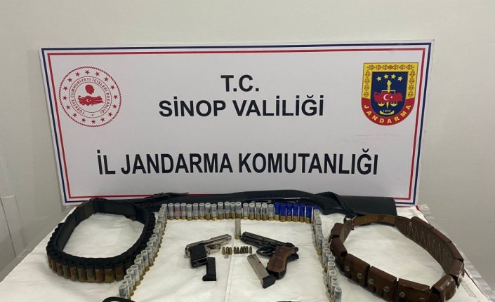 Sinop'ta komşularının evlerine tüfekle ateş eden kişi yakalandı