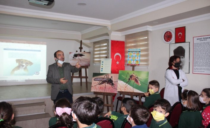 Trabzon Büyükşehir Belediyesi öğrencileri bilinçlendirmeye devam ediyor
