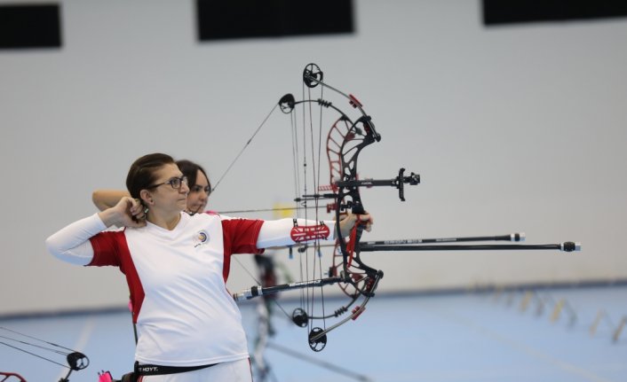 Türkiye Salon Okçuluk Federasyon Kupası müsabakaları Samsun'da başladı