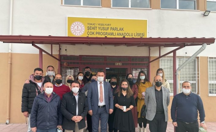 Yeşilyurt Belediye Başkanı Yılmaz'dan öğretmenlere hediye