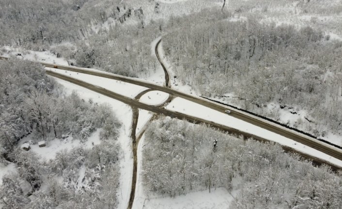 Batı Karadeniz'de kar manzarası havadan görüntülendi