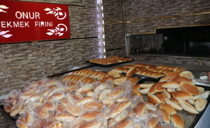 Havza'da ekmeğin gramajı düştü, simide zam yapıldı