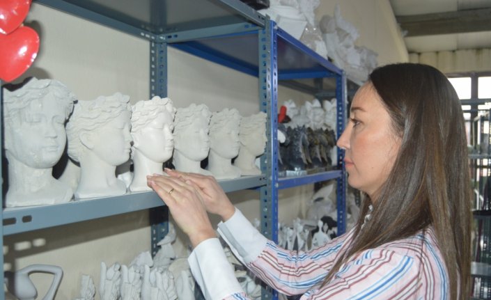 Kadın girişimcinin ürettiği dekorasyon ürünleri dünyadaki evleri süslüyor