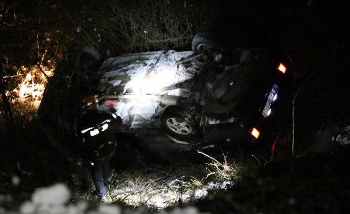Karabük'te uçuruma devrilen otomobildeki 2 kişi öldü