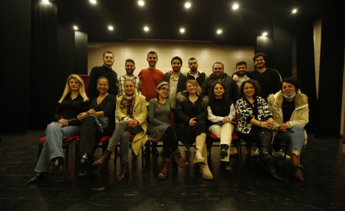 OMÜ mezunları bir araya gelerek tiyatro ekibi kurdu