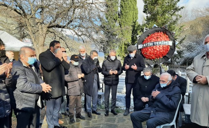 Özkan Sümer, mezarı başında anıldı