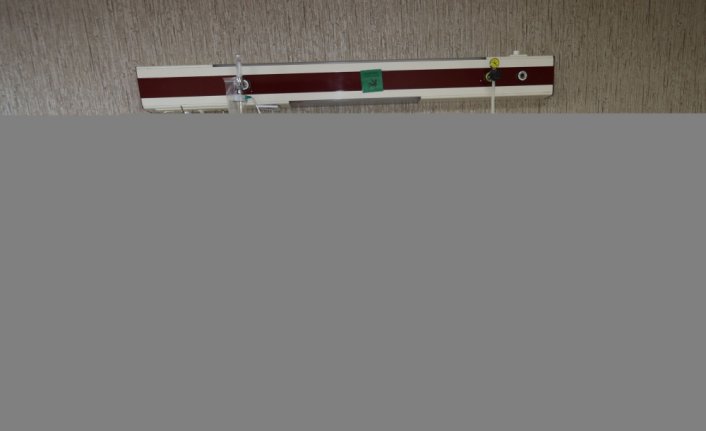 Rize 'de aort damarı yırtılan öğretmen yapay damarla yaşama tutundu