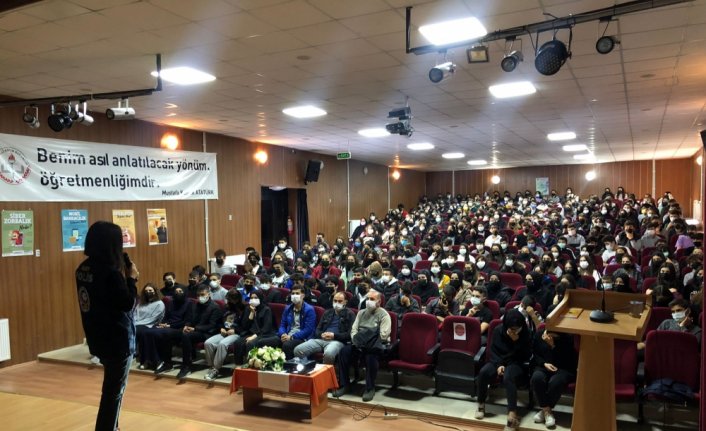 Samsun Emniyeti öğrencilere 