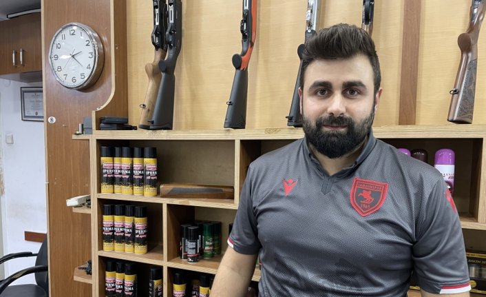 Samsun'da av bayisinden tüfek çalan hırsızlar güvenlik kamerasına yansıdı