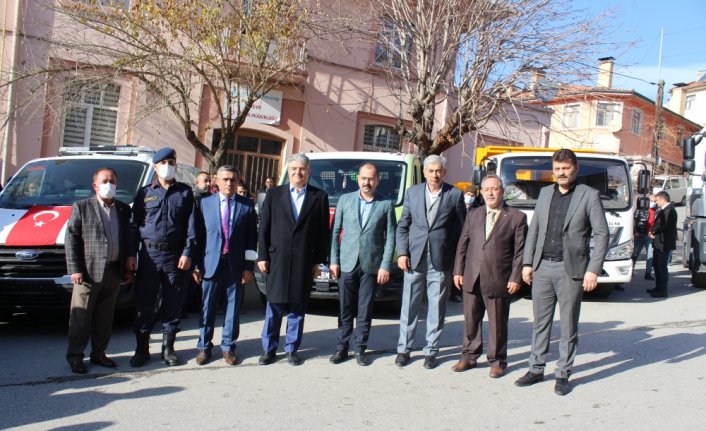 Tosya Belediyesinin aldığı 6 araç hizmete sunuldu