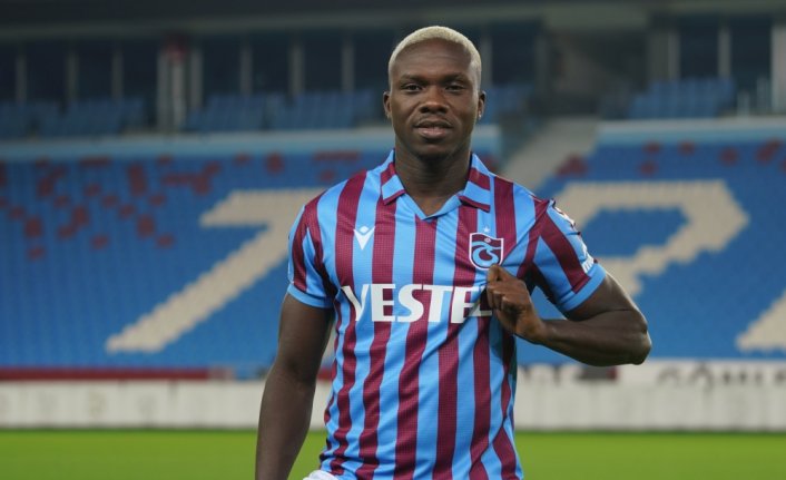 Trabzonspor, Fildişi Sahilli futbolcu Kouassi ile 3,5 yıllık anlaşma sağladı