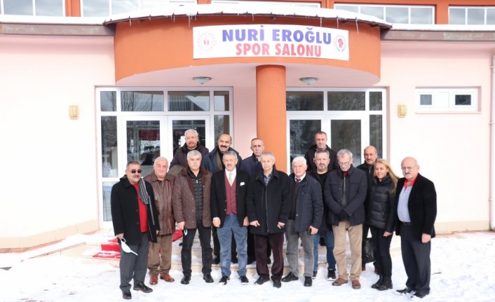 Türk boksunun efsane isimlerinden Nuri Eroğlu'nun adı Kastamonu'da spor salonuna verildi