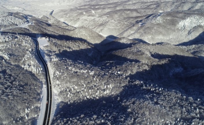 Bolu Dağı'nda kar manzarası dronla görüntülendi