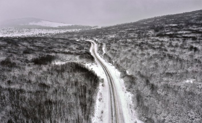 Kastamonu'nun karla kaplanan ormanları havadan görüntülendi