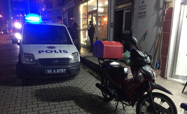 Otomobille çarpışan motosikletin sürücüsü yaralandı