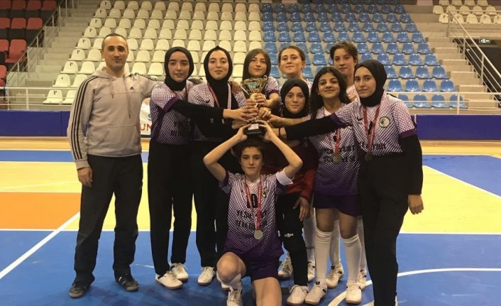 Tokat'ta okul sporları genç kızlar futsal turnuvası sona erdi
