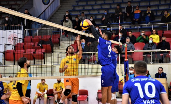 Türkiye İşitme Engelliler Erkekler Voleybol Şampiyonası, Karabük'te başladı