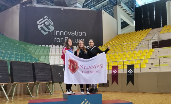 Nişantaşı Üniversitesi'nden okçuluk şampiyonasında 4 altın madalya