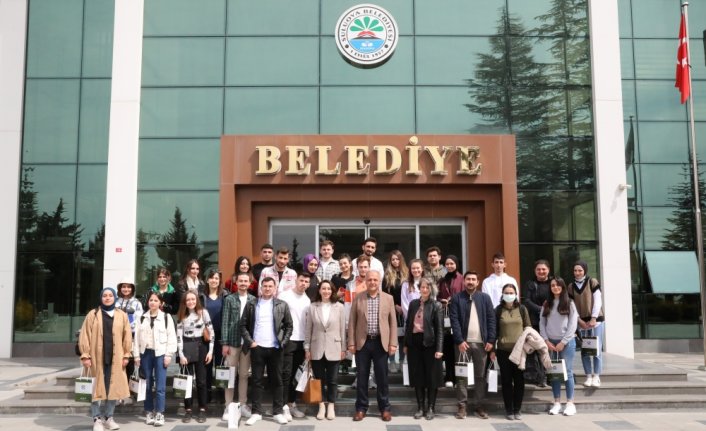 Amasya Üniversitesi Mimarlık Fakültesi öğrencileri Başkan Üçok'u ziyaret etti