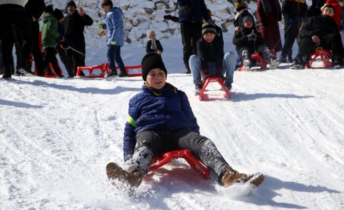 Ilgaz Yurduntepe Kayak Merkezini bu kez ilçede eğitim gören öğrenciler doldurdu