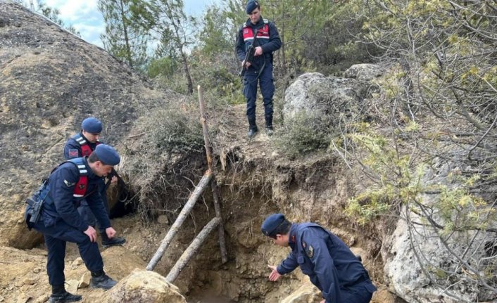 Kastamonu'da kaçak kazı yapan 6 zanlı yakalandı