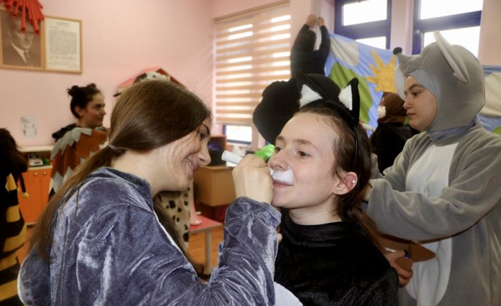 Lise öğrencilerinden köylerdeki çocuklar için 