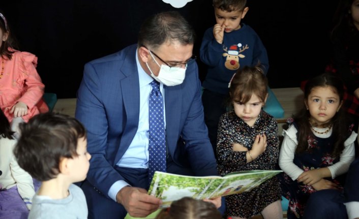 Minikler kendileri için tasarlanan kütüphaneyi sevdi