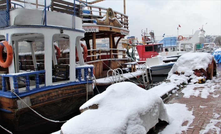 Samsun, Sinop ve Kastamonu'da kar yağışı etkili oluyor