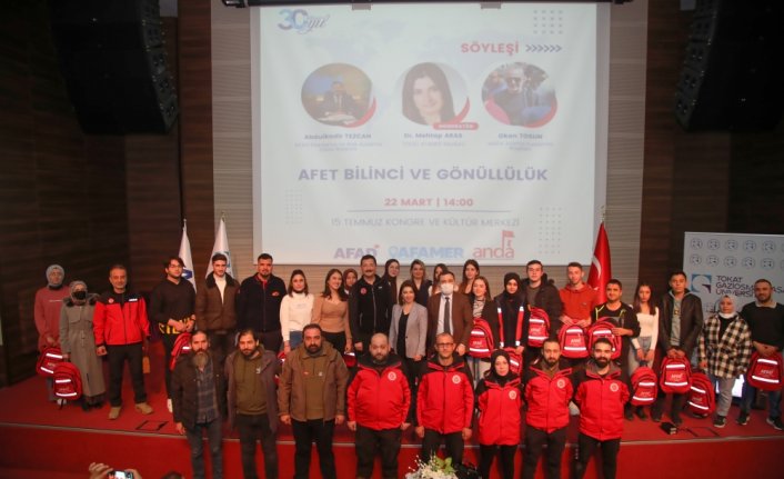 Tokat'ta  afet bilinci ve gönüllülük söyleşisi yapıldı
