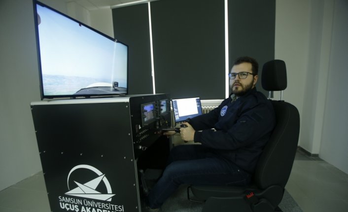 Türk mühendis 4 milyon liralık uçuş simülatörünü 120 bin liraya üretti