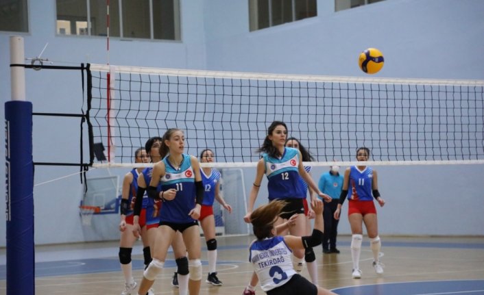 Türkiye Üniversiteler Voleybol 1. Lig müsabakaları Bartın'da başladı