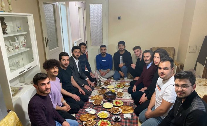 Tokat Belediye Başkanı Eroğlu öğrencileri ziyaret etti