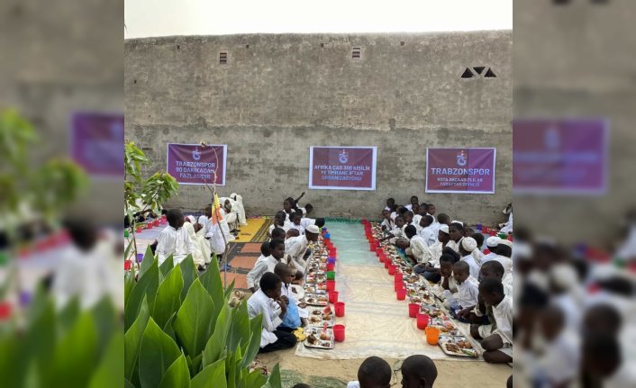 Trabzonspor taraftar derneği Çad'da iftar düzenledi