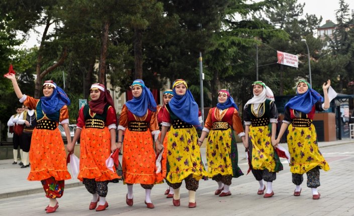 19 Mayıs Atatürk'ü Anma, Gençlik ve Spor Bayramı kutlanıyor