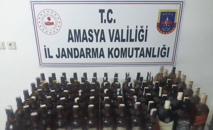 Amasya'da kaçak içki operasyonunda 2 kişi gözaltına alındı