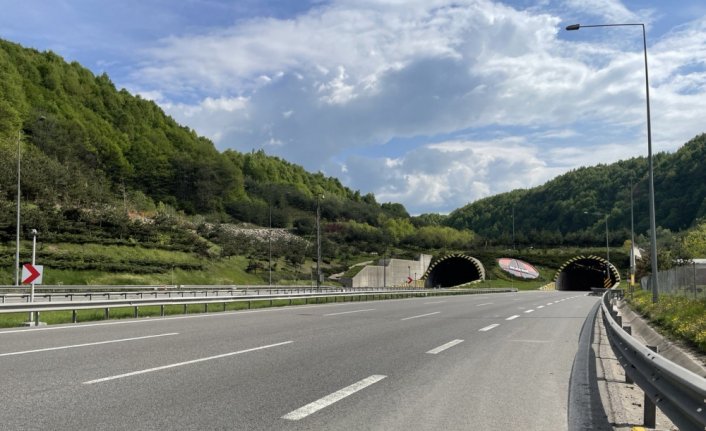 Anadolu Otoyolu'nun Bolu Dağı geçişinde viyadük bakım çalışması başlatıldı