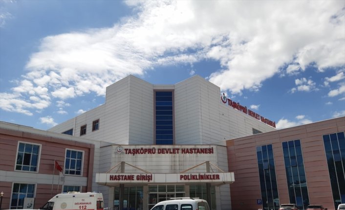 Kastamonu'da 20 öğrenci bulantı ve kusma şikayetiyle hastaneye kaldırıldı