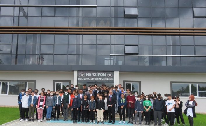 Merzifon Kaymakamı Güldoğan Kariyer Günleri programına katıldı