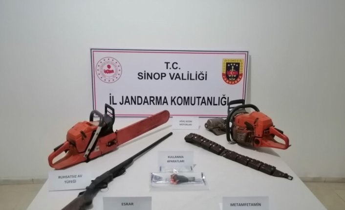 Sinop'ta uyuşturucu ve hırsızlık operasyonunda 3 zanlı yakalandı