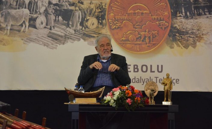 Tarihçi-yazar İlber Ortaylı İnebolu’da konferans verdi