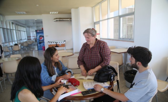 66 yaşındaki üniversiteli, 